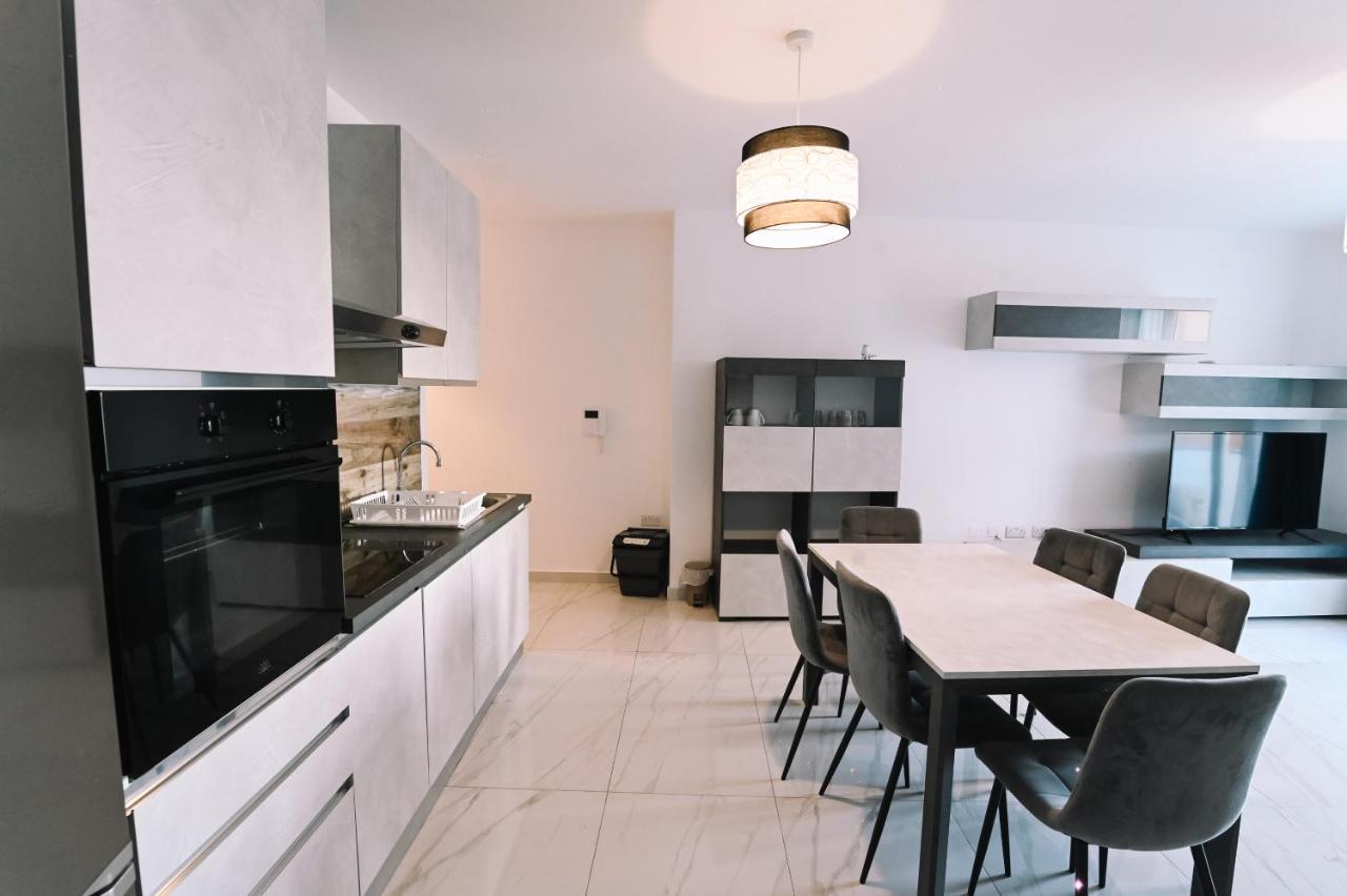 Spacious 3 Bedroom In Sliema! Esterno foto
